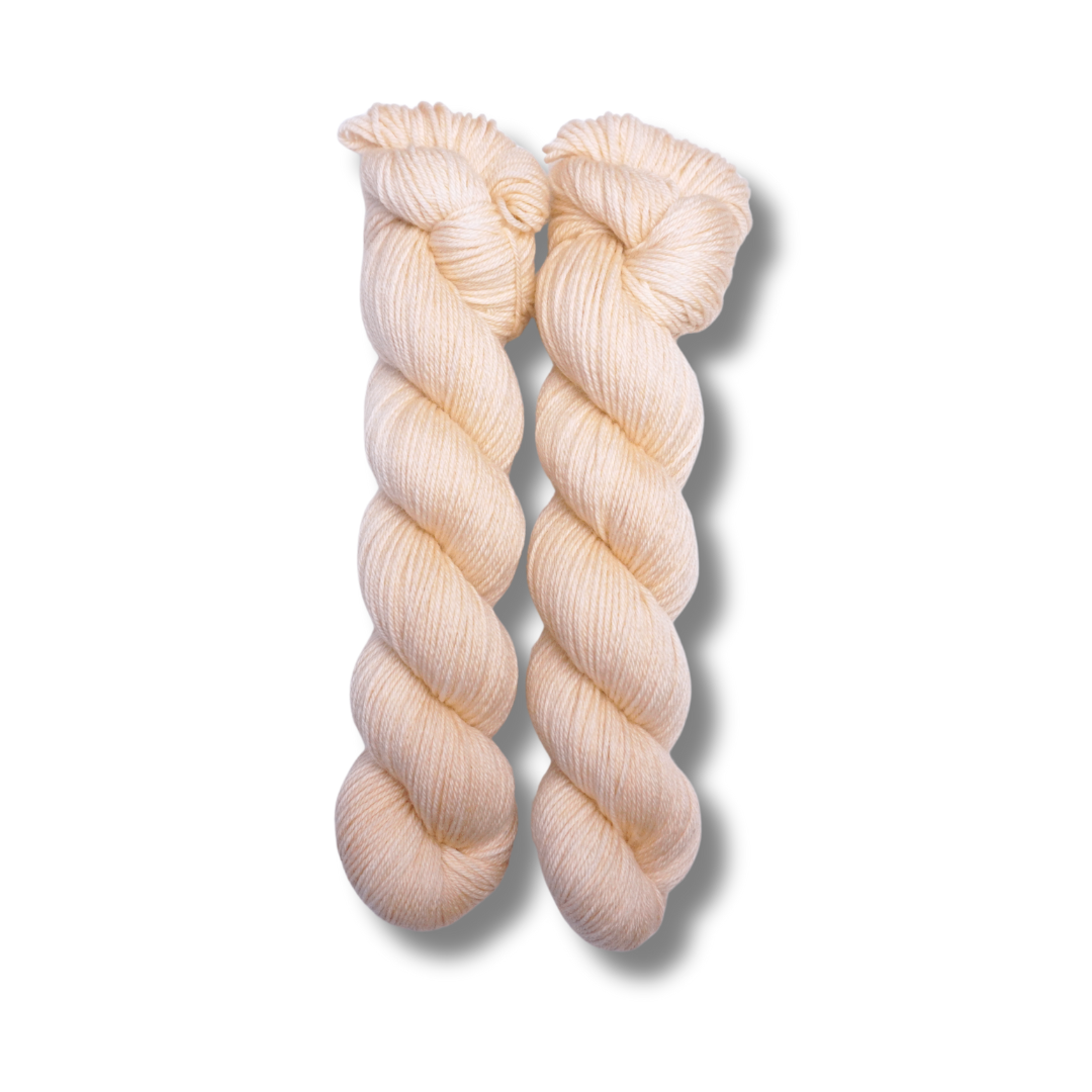 Shortbread | Fingering Weight | Plush Sock Base