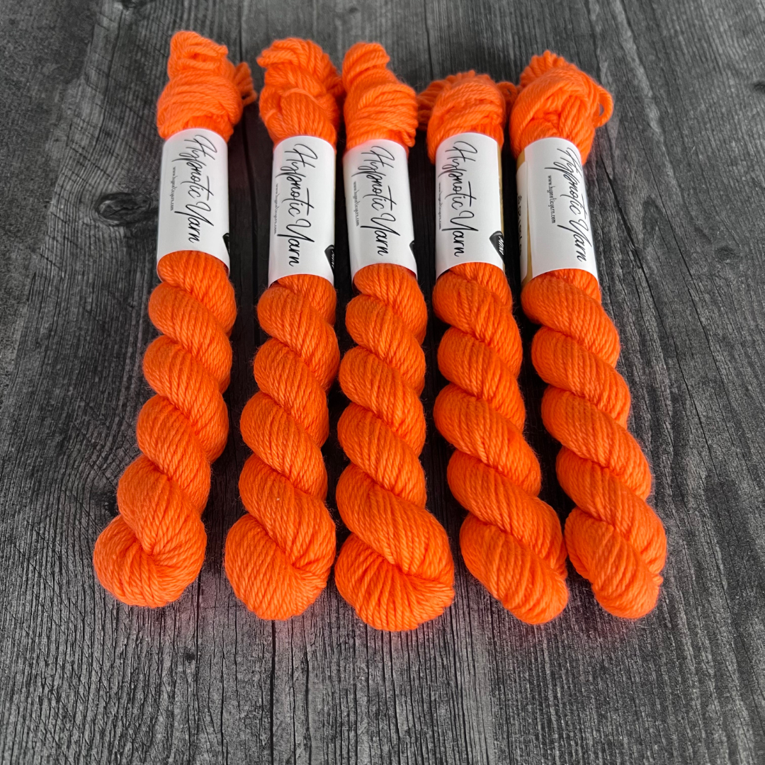 Tangerine | Plush DK 20 gr