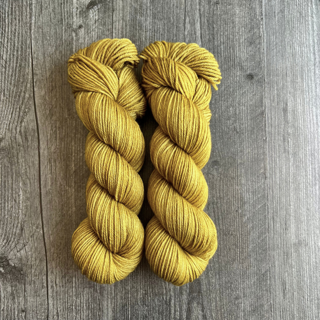 Pressed Olive| Plush DK 100 gr