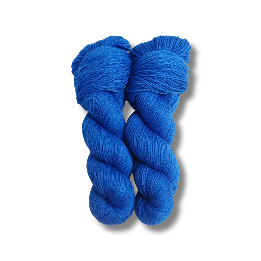 Midnight Flutter | Fingering Weight | Plush Sock Base