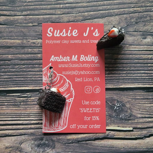 Chocolate Cake Stitch Marker